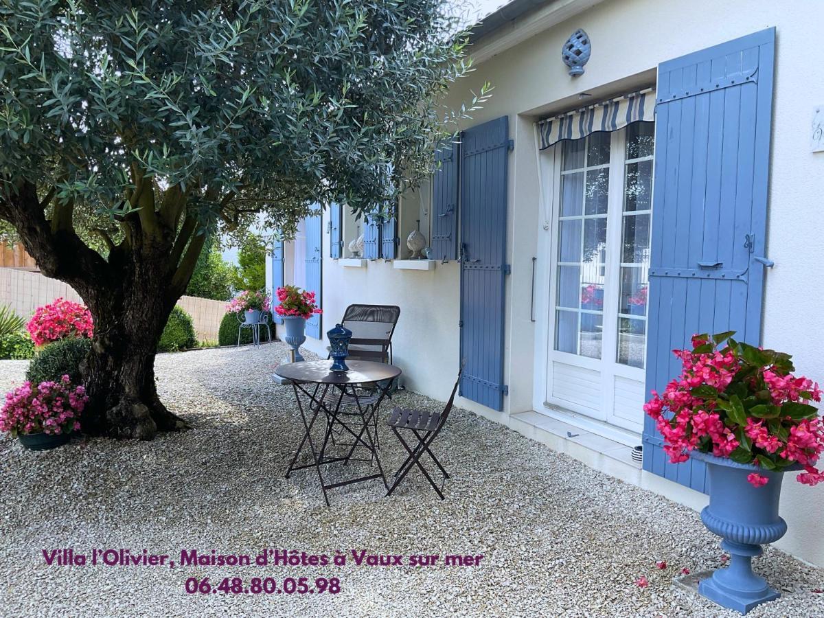 Chambre D'Hotes "Les Volets Bleus" - Villa L'Olivier Cote Mer Vaux-sur-Mer Exterior photo
